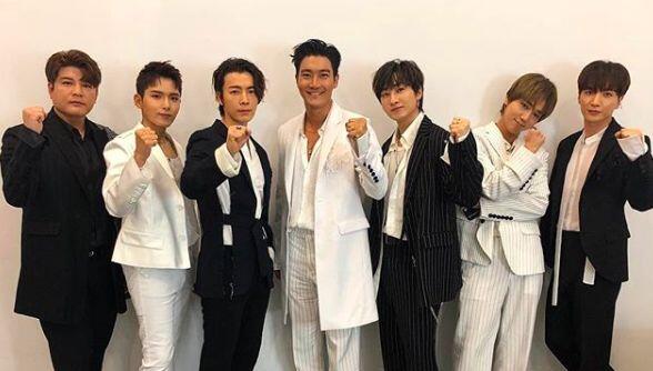 Kejutan untuk Jokowi: Ditemui Boyband Super Junior!
