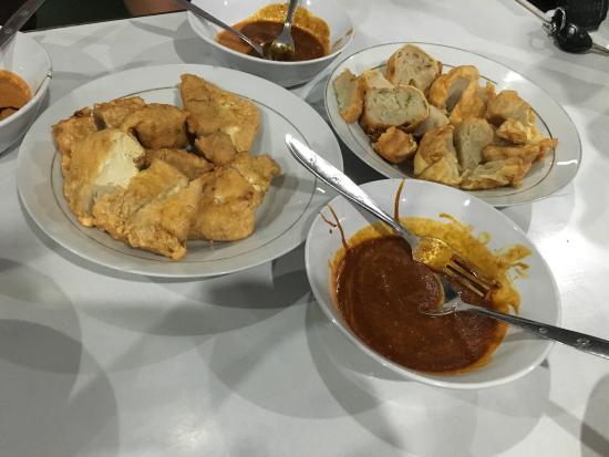 7 Kuliner Legendaris di Bandung, Makan Enak Sambil Nostalgiaan Nih