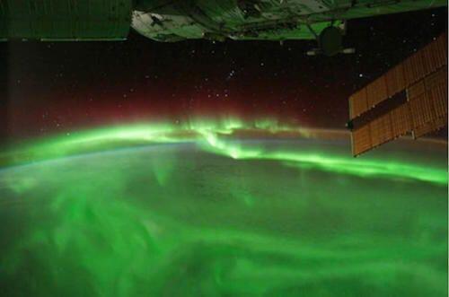 Gak Kalah dengan Bumi, Inilah 5 Aurora Menakjubkan di Tata Surya