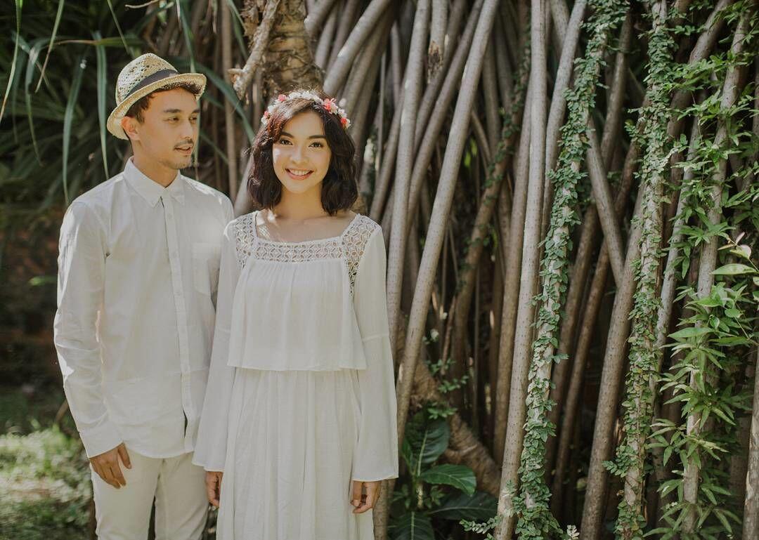 Berawal dari Cinlok, 10 Potret Harmonis Tika Bravani dan Dimas Aditya