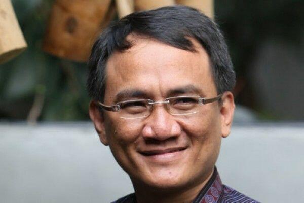 Andi Arief: SBY Memang Perintahkan Main Dua Kaki untuk Pemilu 2019