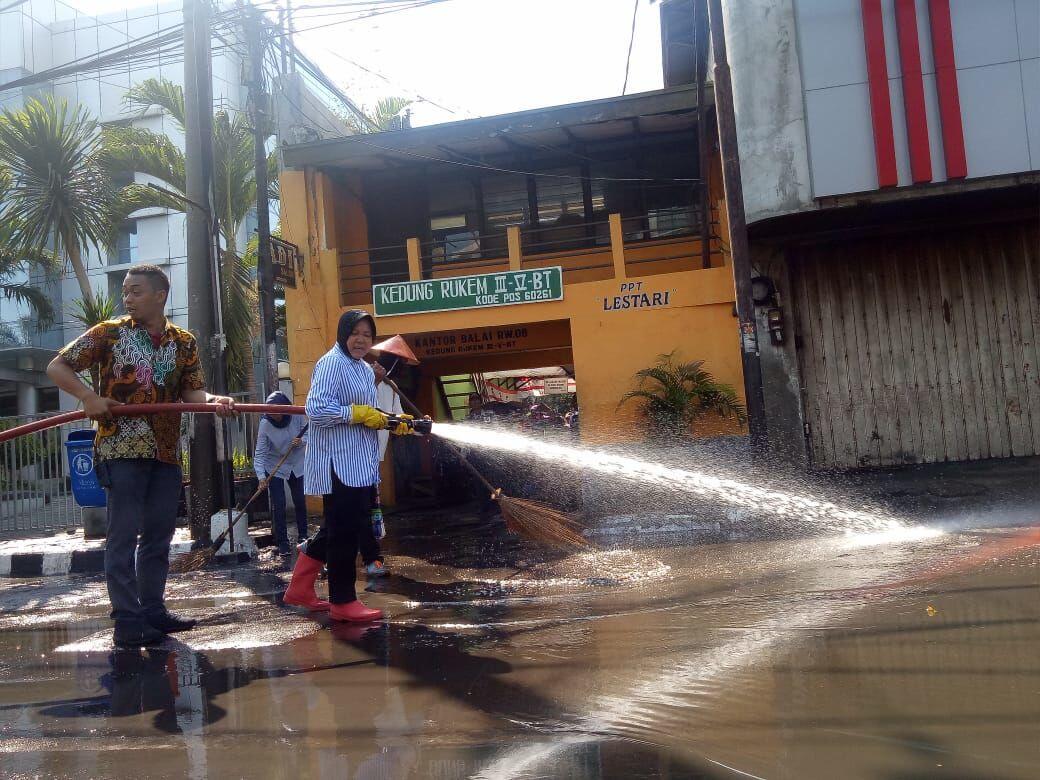 Tak Hanya Jalanan, Risma Juga "Semprot" Stafnya