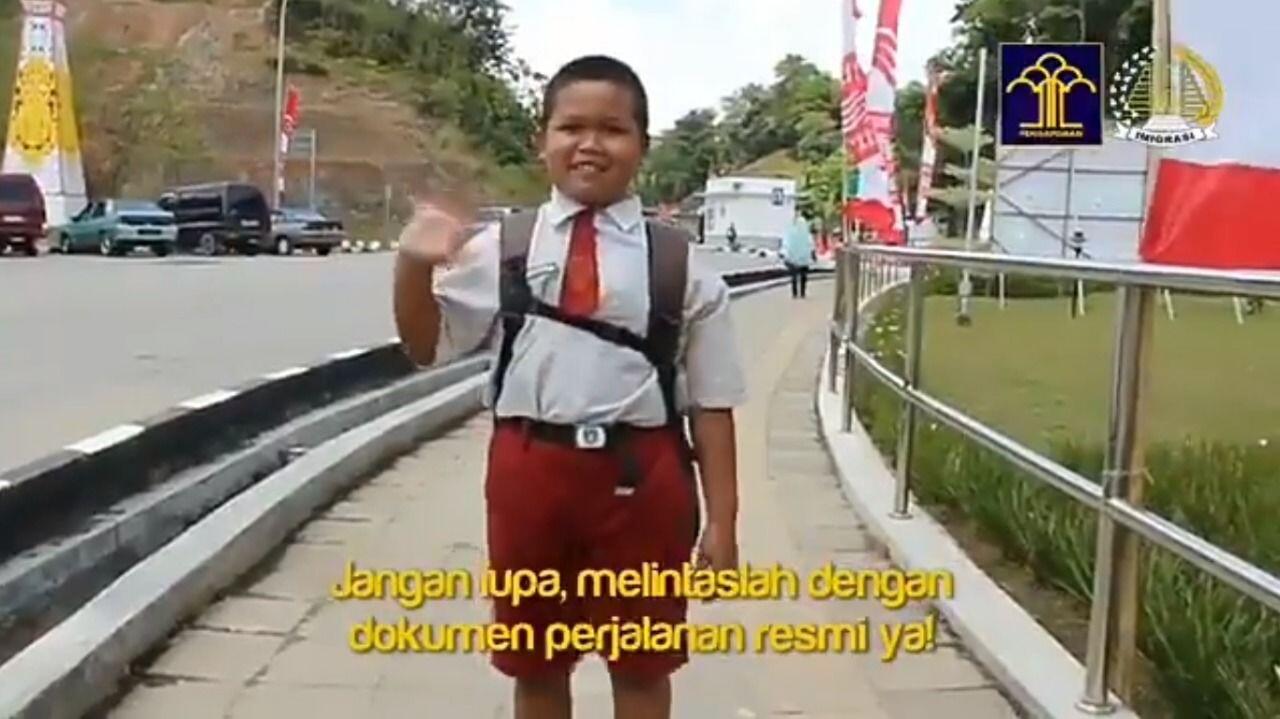 Perjuangan Nursaka, Siswa SD yang Lintasi 2 Negara untuk Sekolah