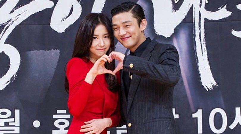 Terlalu Serasi, 7 Pasangan Artis Korea Ini Sering Main Drama Bareng