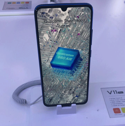 Wow, Vivo V11 Pro Pertama Di Dunia Gunakan Teknologi Screen Touch ID 