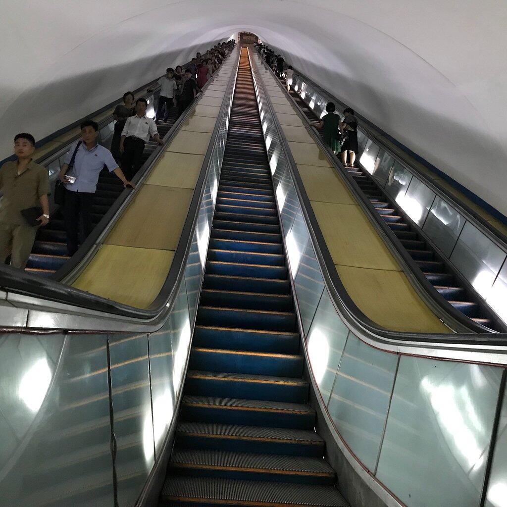 Meski Negara Miskin, Ternyata Korut Sudah Punya MRT Sejak Lama Gan!