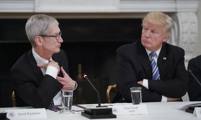 Kinerja Apple dalam bayang kebijakan Trump