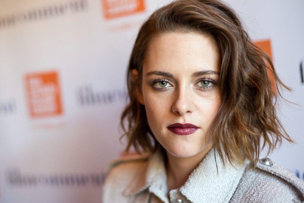 8 Quotes Kristen Stewart Ini Bikin Kamu Lebih Cinta Diri Sendiri