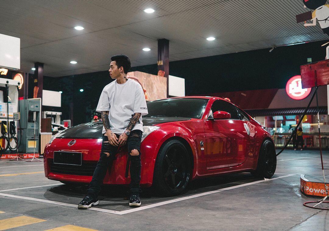 10 Potret Fashionable nan Kekinian Reza Arap, Swag Abis!