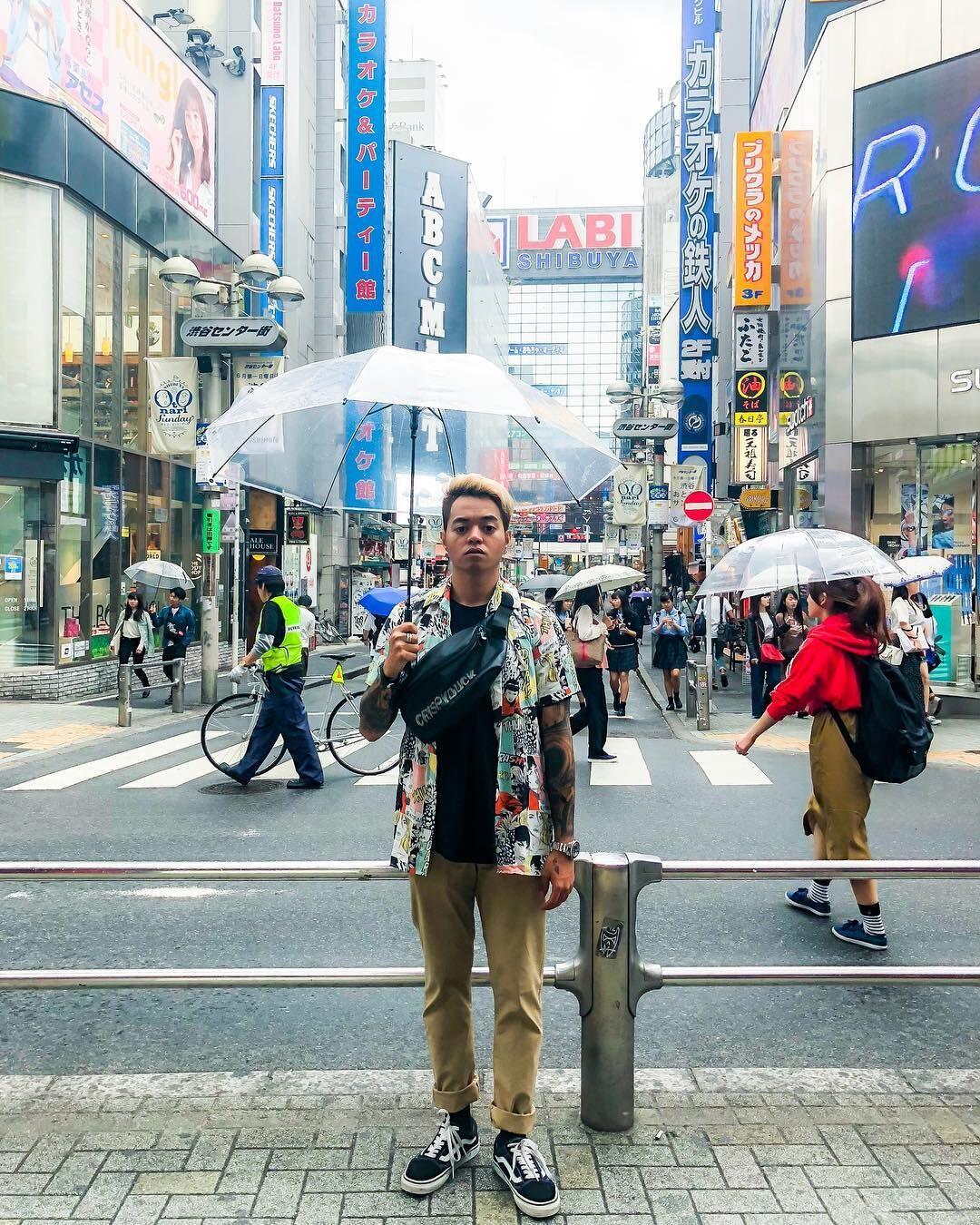 10 Potret Fashionable nan Kekinian Reza Arap, Swag Abis!