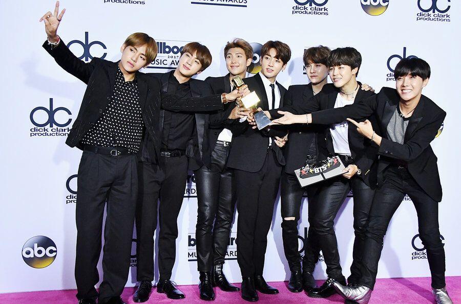 Sukses Jadi Leader BTS, Ini 10 Potret Perjalanan Karier RM dari Awal