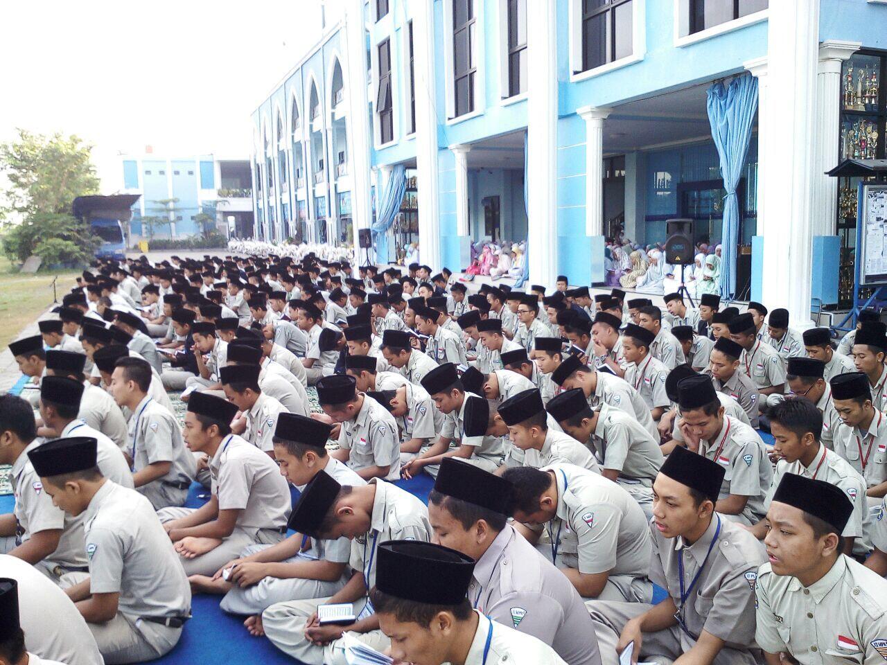 Nostalgia Masa Sekolah, 5 Kegiatan Ini Pasti Kamu Lakukan Jelang UN
