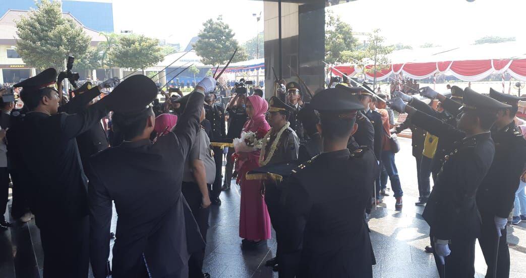 Tinggalkan Jatim, Machfud "Titip" Pengamanan Pilpres pada Luki