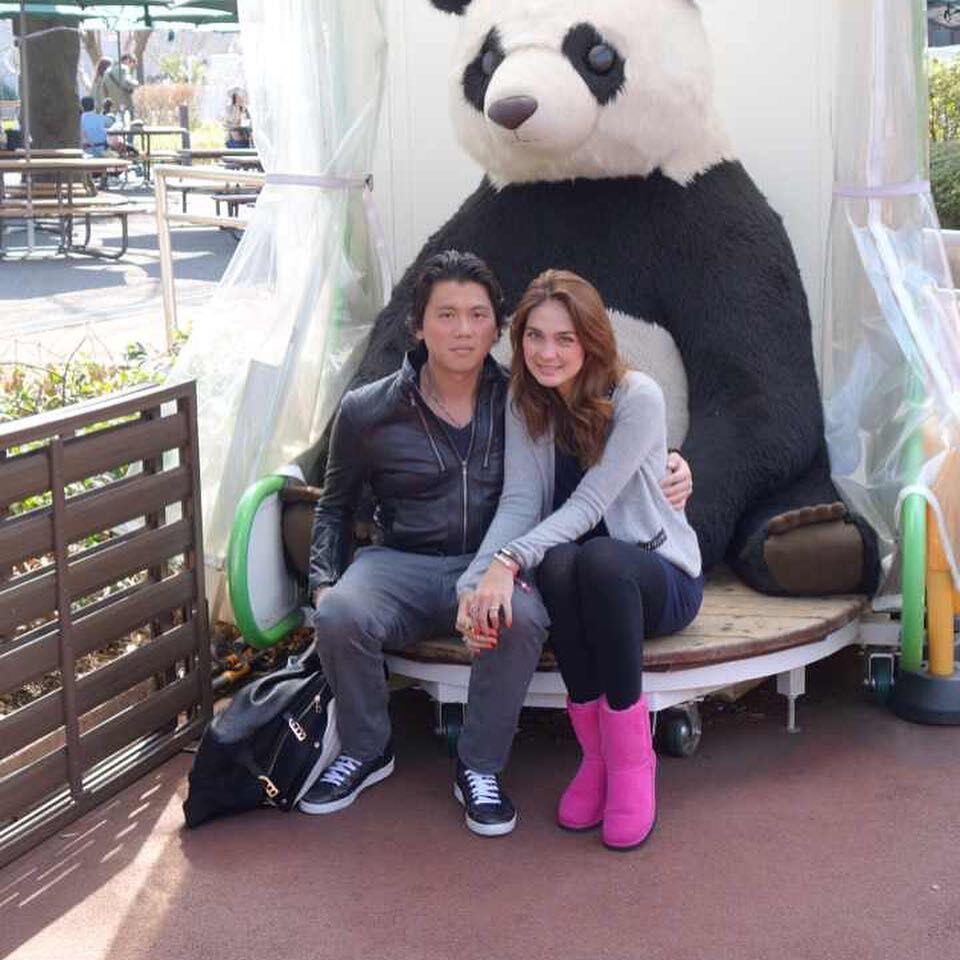 Lima Tahun Jalin Cinta, 10 Potret Kemesraan Luna Maya & Reino Barack