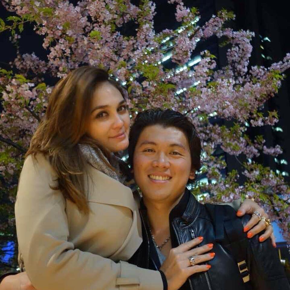 Lima Tahun Jalin Cinta, 10 Potret Kemesraan Luna Maya & Reino Barack