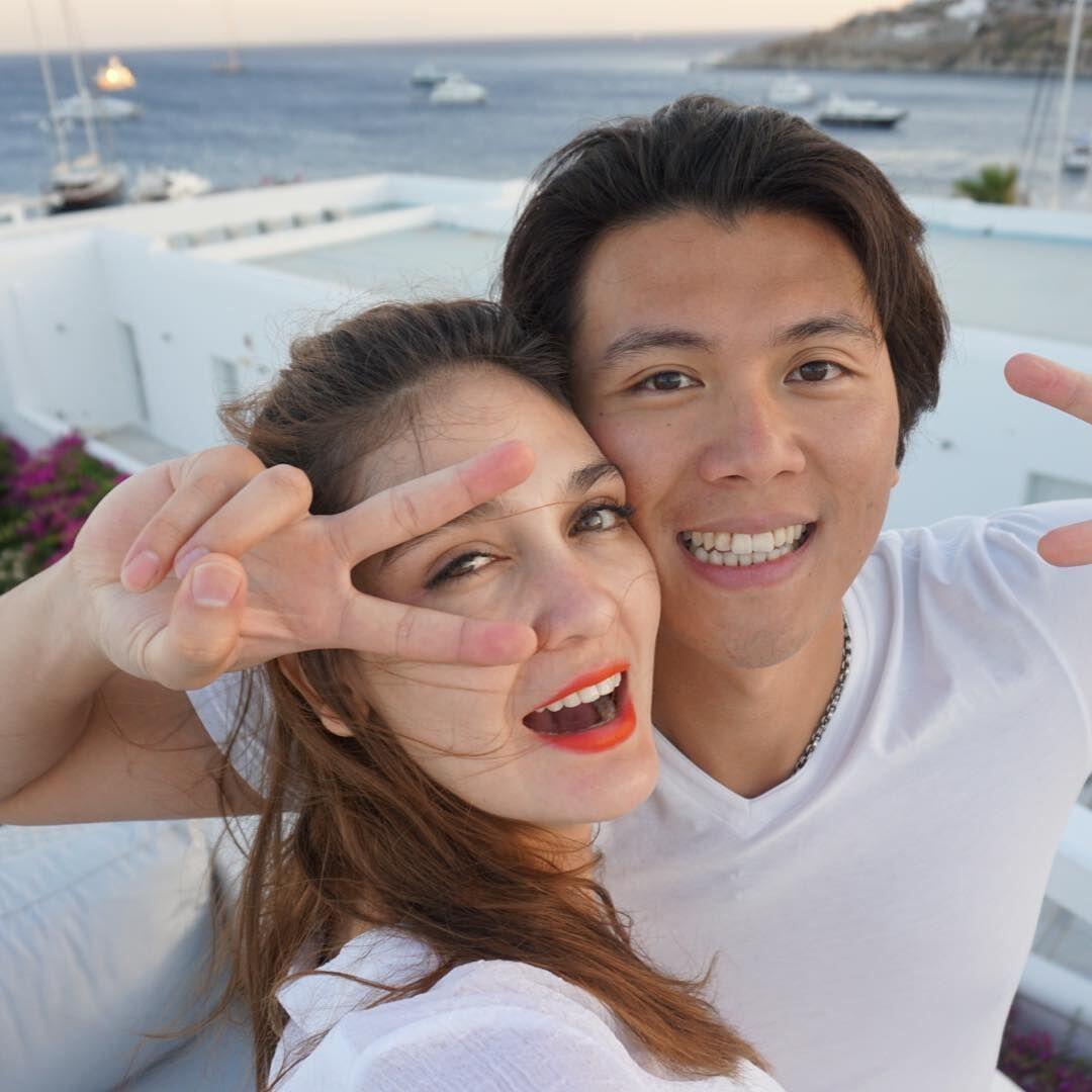 Lima Tahun Jalin Cinta, 10 Potret Kemesraan Luna Maya & Reino Barack