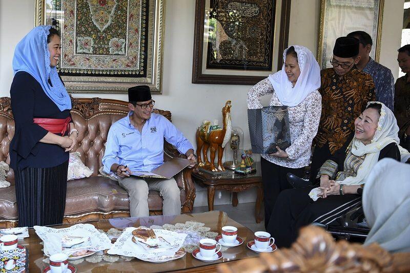 Diajak Masuk Tim Pemenangan, Sandi: Yenny Wahid Masih Istikharah