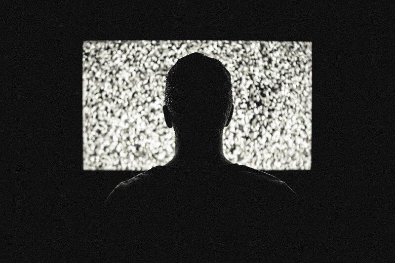 KPI Larang Stasiun TV Siarkan Tayangan Mistik dengan Adegan Kerasukan