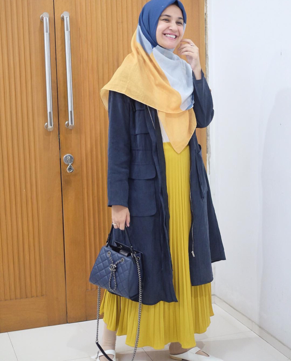 Hijabers, Ada 5 Tips Tampil Stylish dengan Kaos Kaki