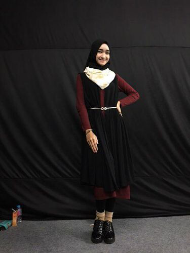Hijabers, Ada 5 Tips Tampil Stylish dengan Kaos Kaki