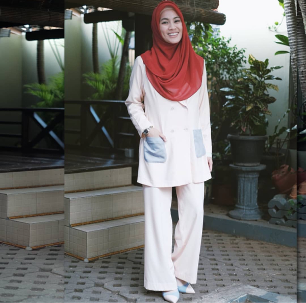 Hijabers, Ada 5 Tips Tampil Stylish dengan Kaos Kaki