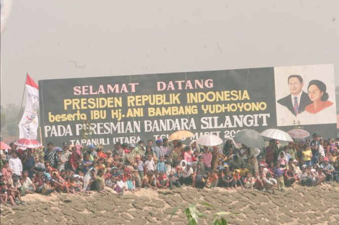 Bandara Silangit, diresmikan SBY diganti Jokowi