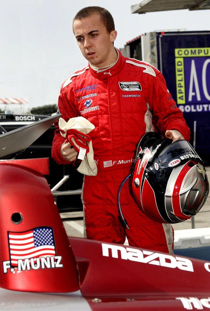 10 Potret Frankie Muniz, Mantan Artis Cilik Pemilik Mata Memukau