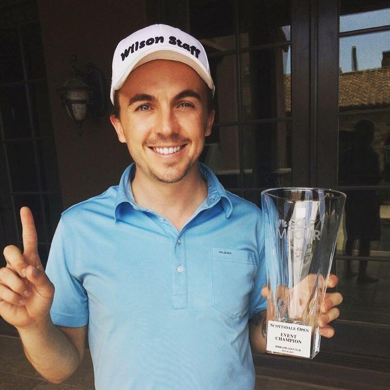10 Potret Frankie Muniz, Mantan Artis Cilik Pemilik Mata Memukau