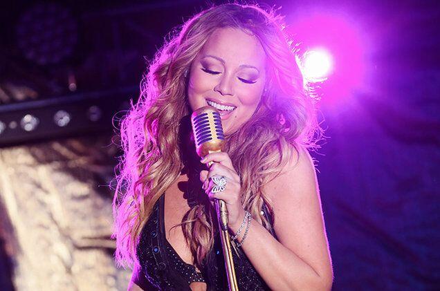 Butuh Mood Boster? Coba Dengarkan 5 Lagu Nostalgia Mariah Carey Ini