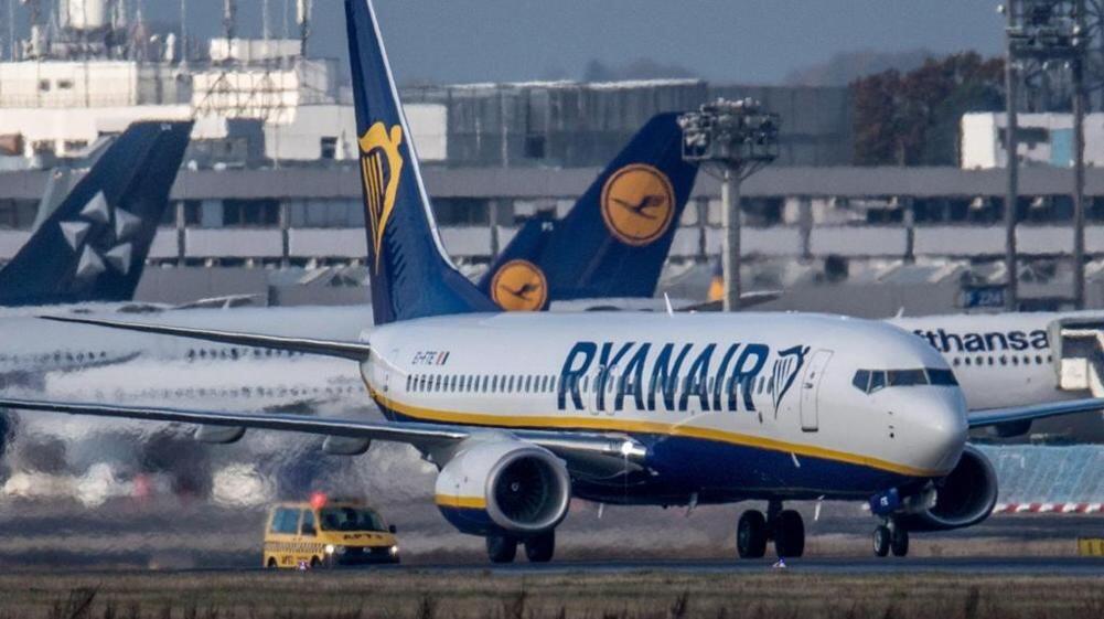 Pilot-Awak Kabin Mogok, Ryanair Batalkan 150 Penerbangan