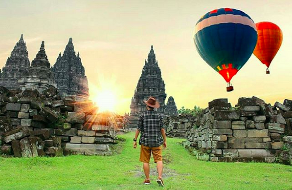 10 Destinasi Ini Punya Mitos Gak Boleh Bawa Pasangan, Berani Coba?