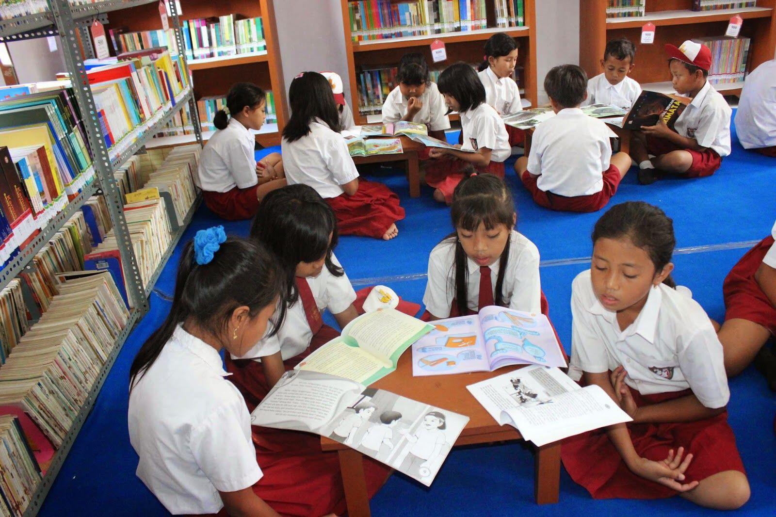 Sadar Gak, 6 Kisah Ini Jadi Bacaan Wajibmu saat SD Dulu!