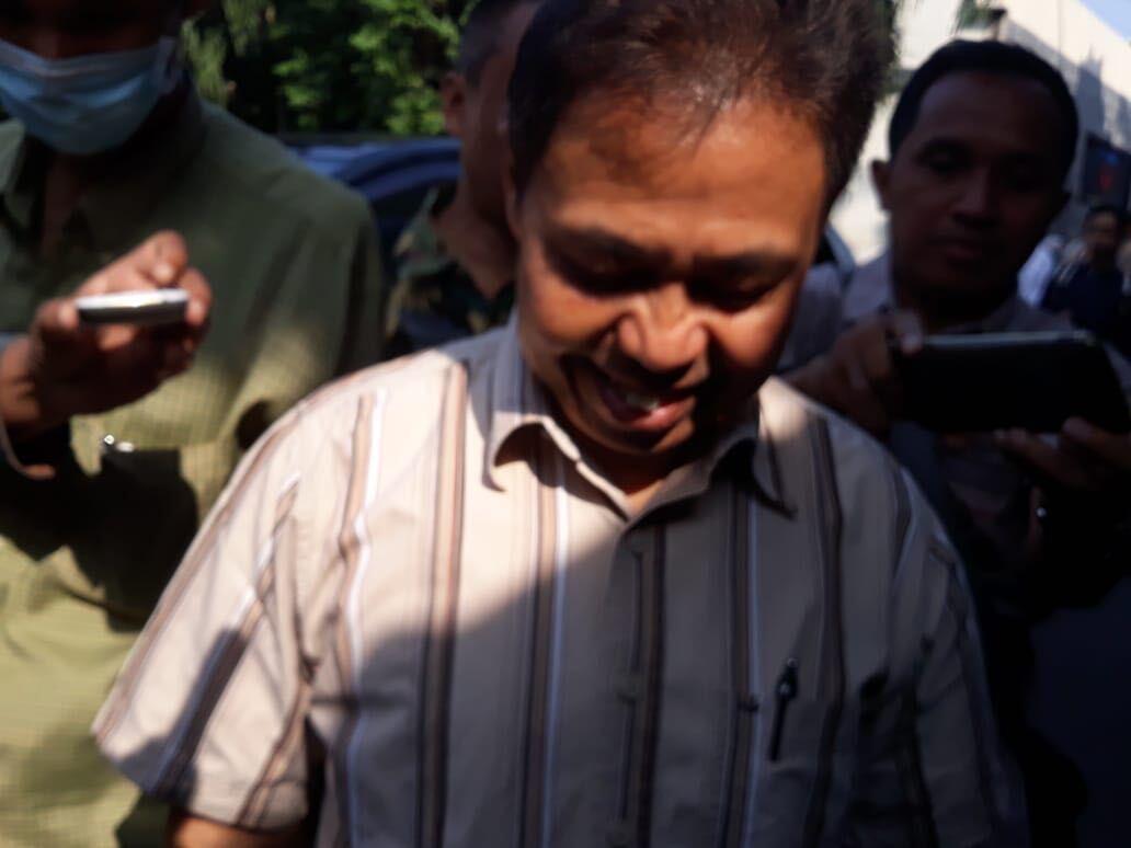 Tebar Senyum, Nur Mahmudi Penuhi Panggilan Polisi Hari Ini