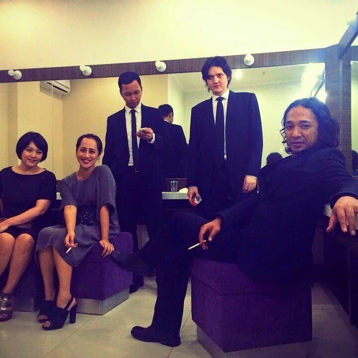 Dikabarkan Terkena Kasus Narkoba, 10 Potret Ozzy Putra Ahmad Albar