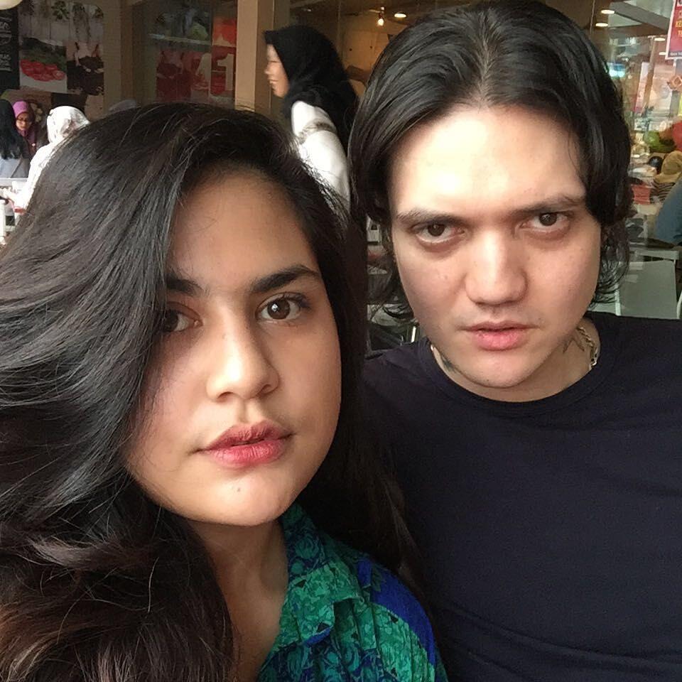 Dikabarkan Terkena Kasus Narkoba, 10 Potret Ozzy Putra Ahmad Albar