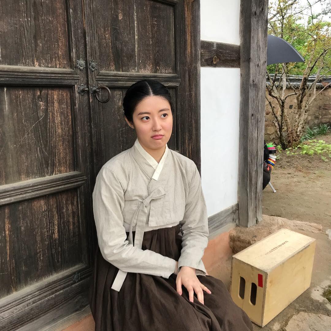 9 Pesona Nam Ji-hyun, Istri D.O. EXO di '100 Days My Prince'