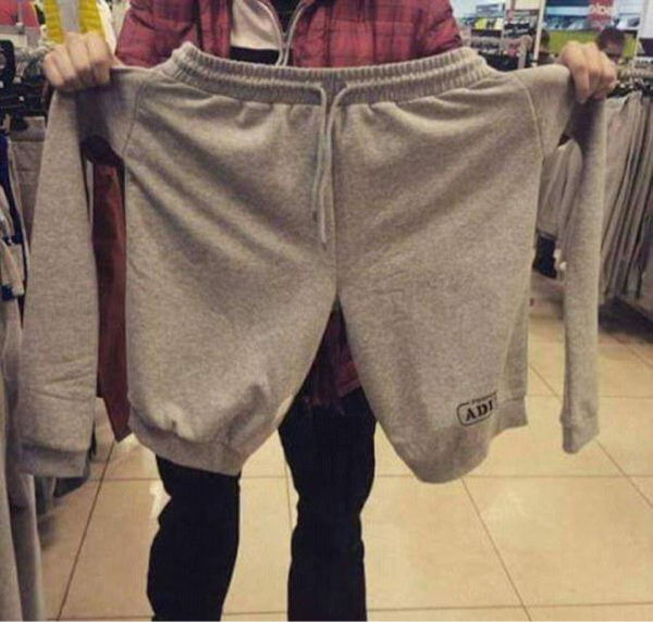 Jangan Pernah Pakai 6 Busana Aneh Ini ke Acara Fashion