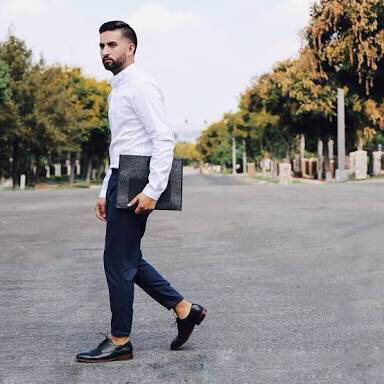 Fakta: Cowok Milenial Habiskan 2 Jam Buat Siapkan Baju Pergi
