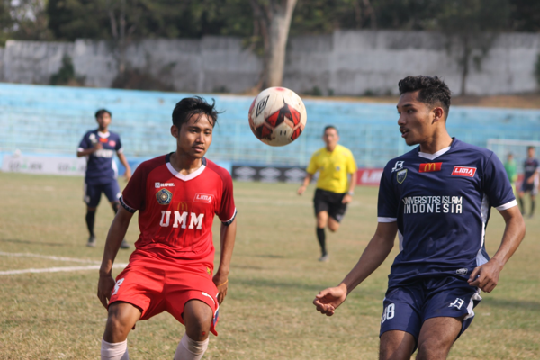 Stadion Brantas Pesta Kartu Merah