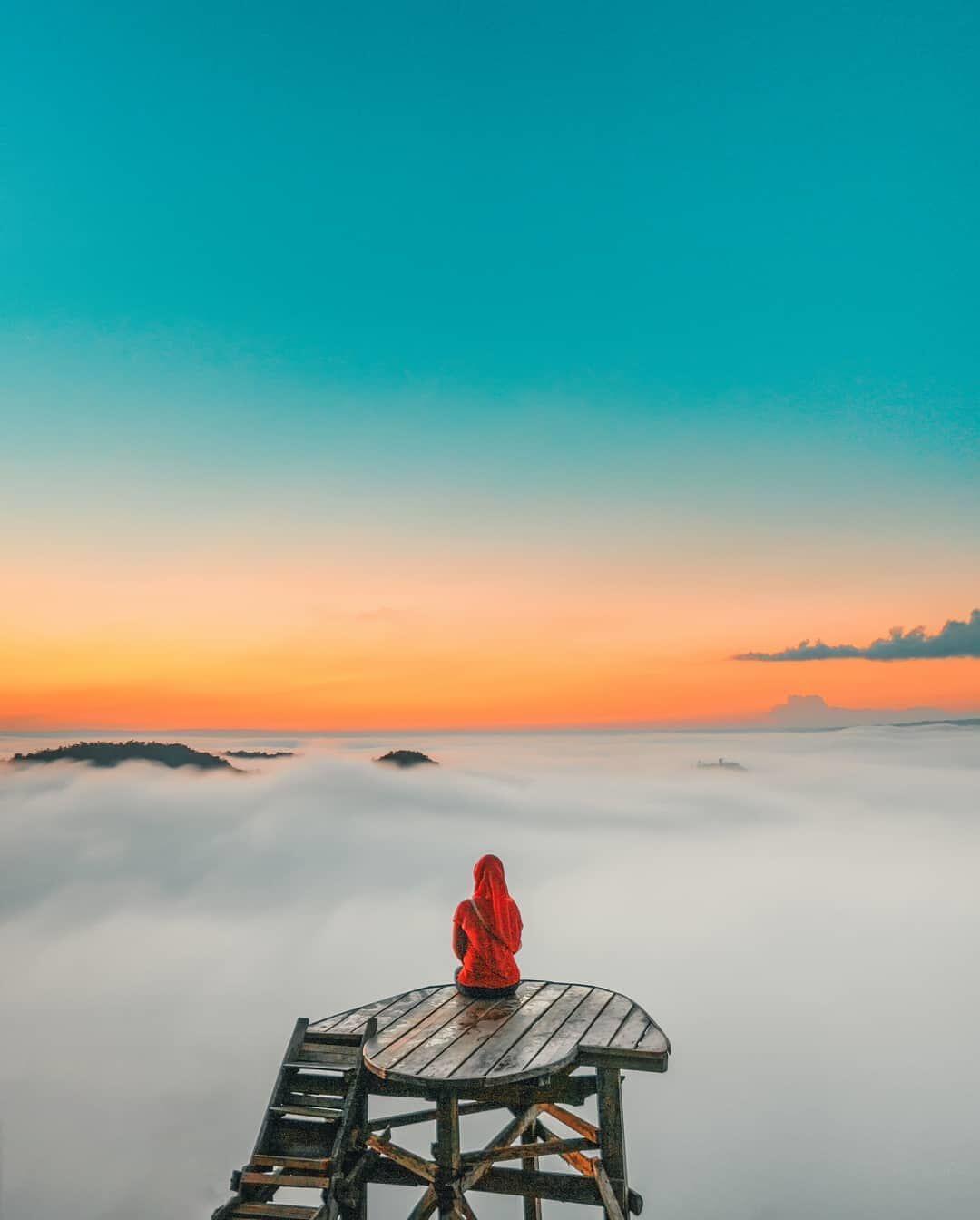 Siapa Sangka, 9 Tujuan Wisata Keren-keren Ini Ada di Indonesia!