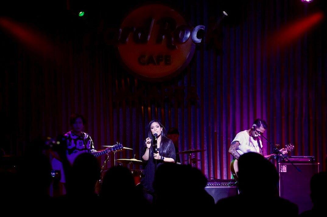 Iga Massardi Hingga Candil Ramaikan Konser Tribute to Gun N' Roses