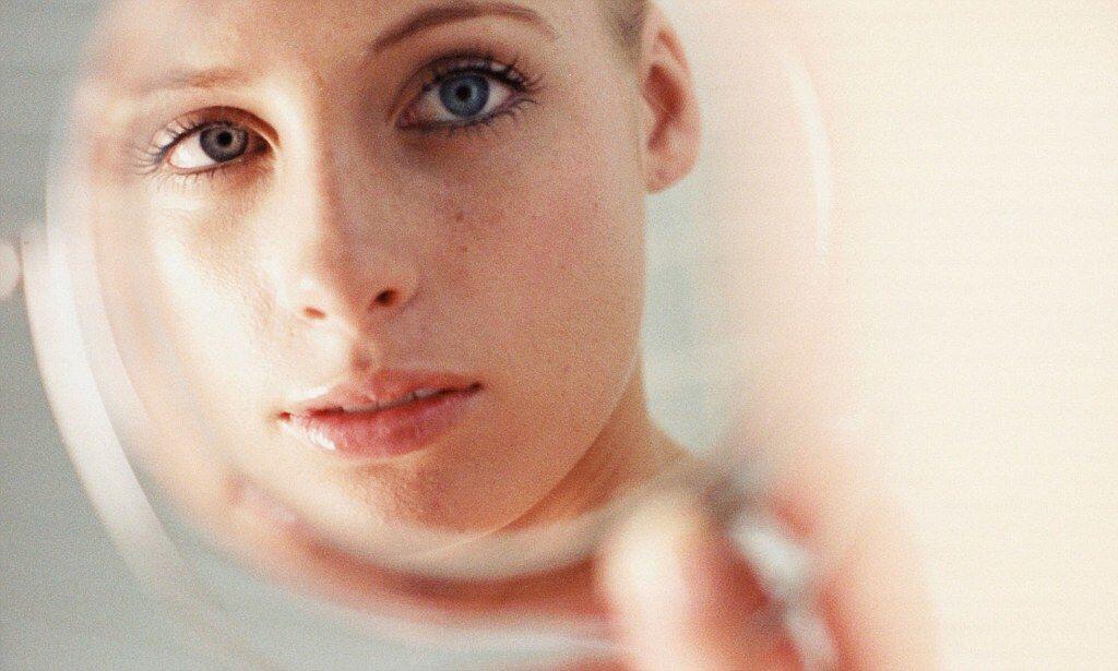 Hati-hati Girls, Kesalahan Makeup Ini Bikin Kamu Terlihat Lebih Tua