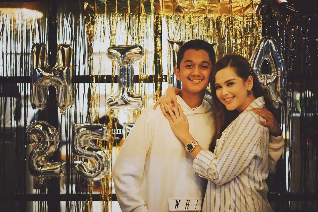10 Potret Teuku Baihaqi, Adik Cut Meyriska yang Manis Banget