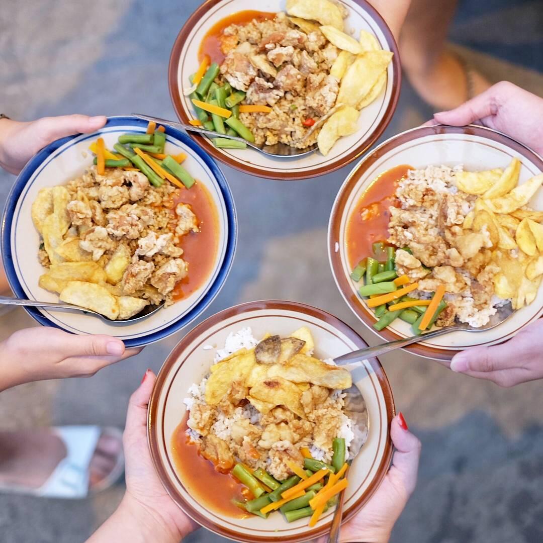 7 Kuliner Paling Enak di Bandung, Ada yang di Bawah Rp 10 Ribu Lho