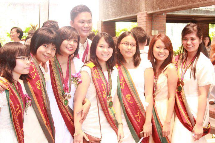 10 Toga Wisuda Paling Unik dari Berbagai Universitas di Dunia!