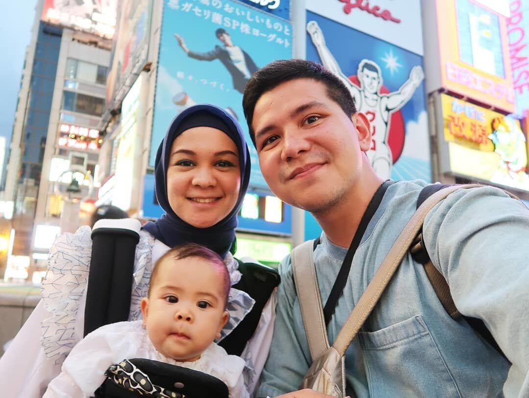 Pertama Bareng Anak, 10 Potret Serunya Liburan Keluarga Haykal Kamil