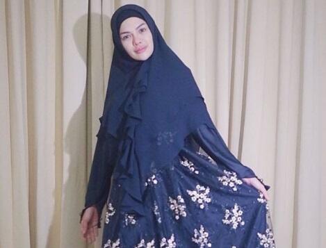 Nominal Gaji Asisten dan Pegawai Artis di Indonesia Bikin Melotot!