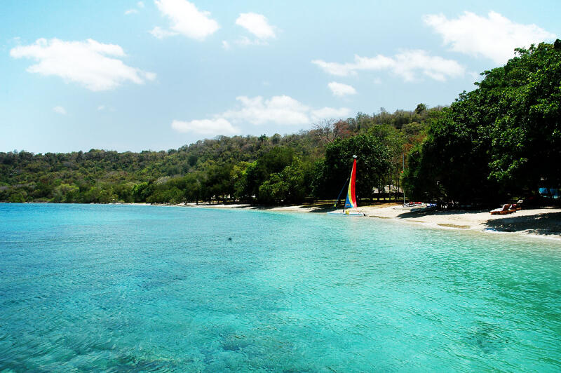 14 Tempat Bulan Madu yang Bikin Kalian Makin Mesra, Selain Bali