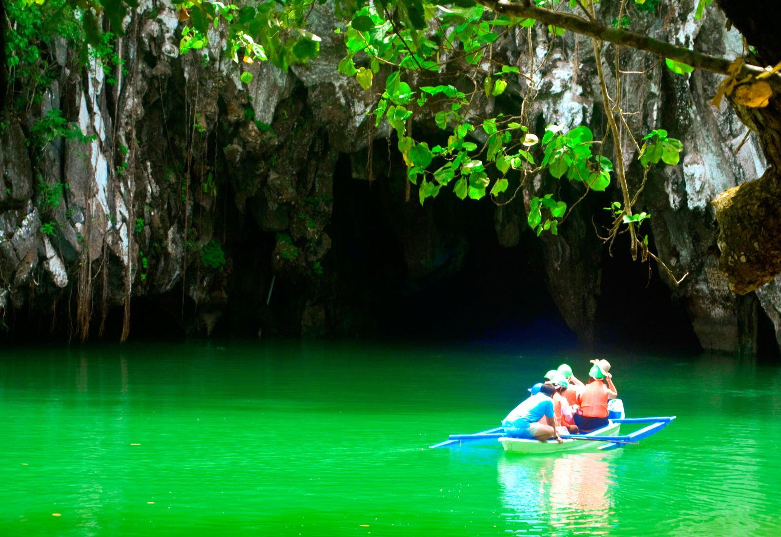 14 Tempat Bulan Madu yang Bikin Kalian Makin Mesra, Selain Bali