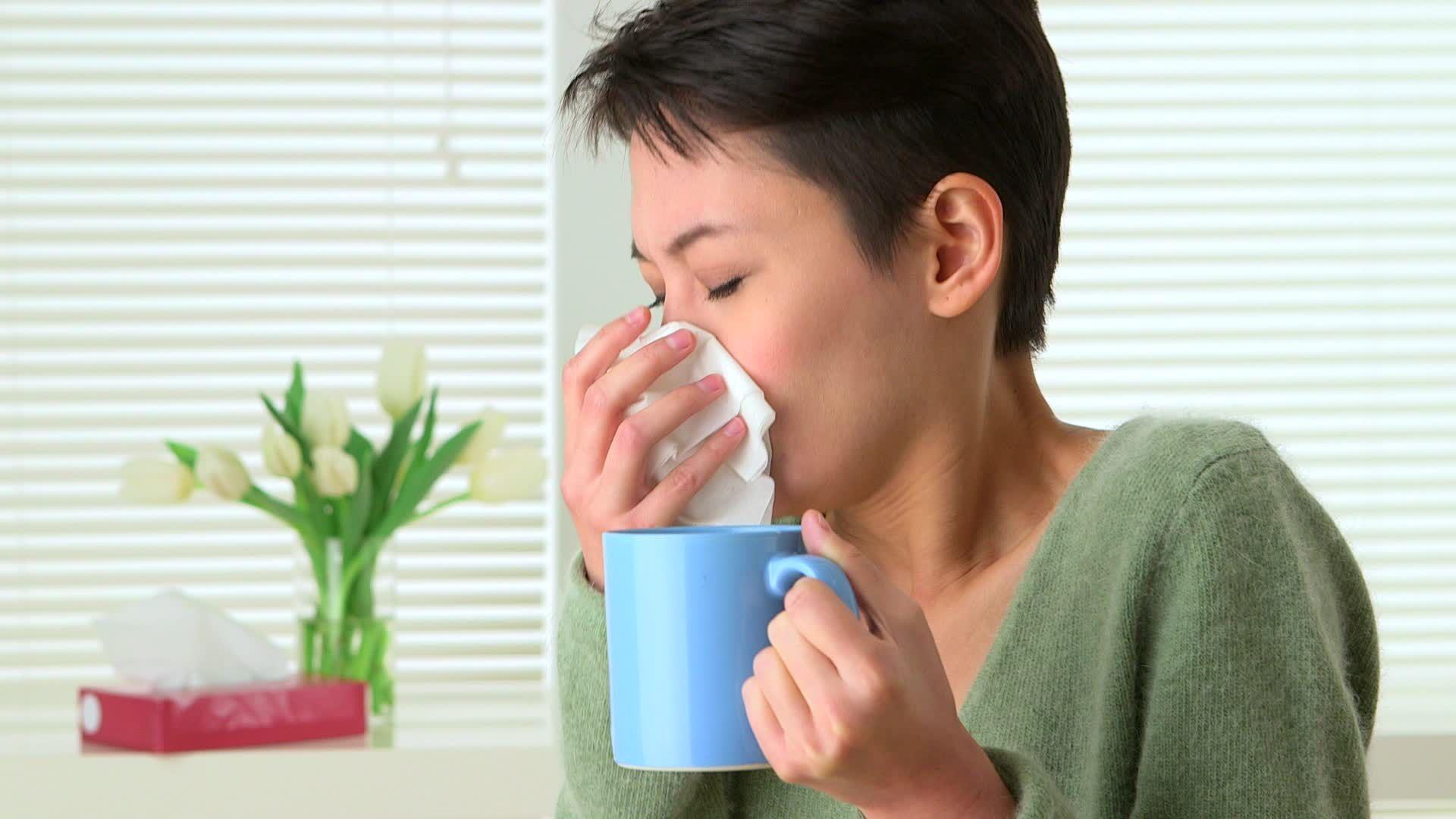 Sering Gunakan Hand Sanitizer Bisa Menyebabkan 5 Masalah Kulit Ini